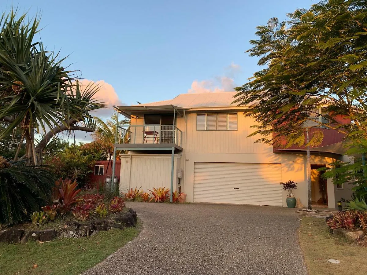Gina'S Place Peregian Beach Pansiyon